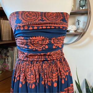 Stunning Casual Strapless! Very Complimentary On!